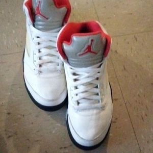Jordan retro red 5's